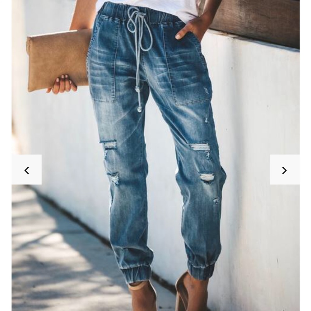 Distressed vici joggers!